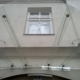 Daszek szklany okrągły