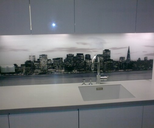 Szkło lakierowane do kuchni - nadruk miasta